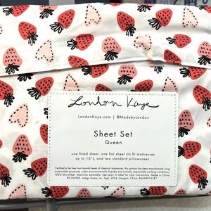 London Kaye Strawberries & Hearts Sheet Set Queen